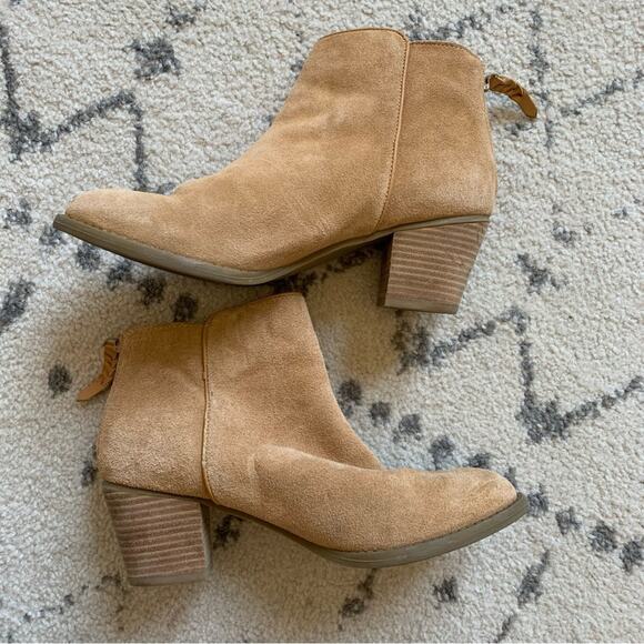 American Eagle Light Tan Faux Suede Ankle Boots - Picture 1 of 10